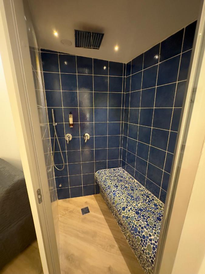 Hotel Smart Cruise チビタベッキア エクステリア 写真