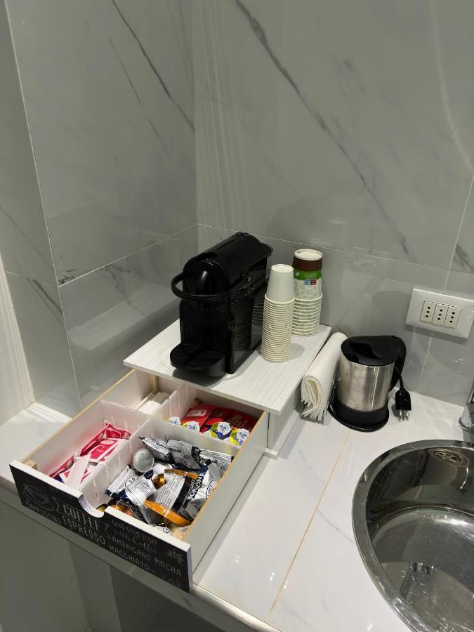 Hotel Smart Cruise チビタベッキア エクステリア 写真