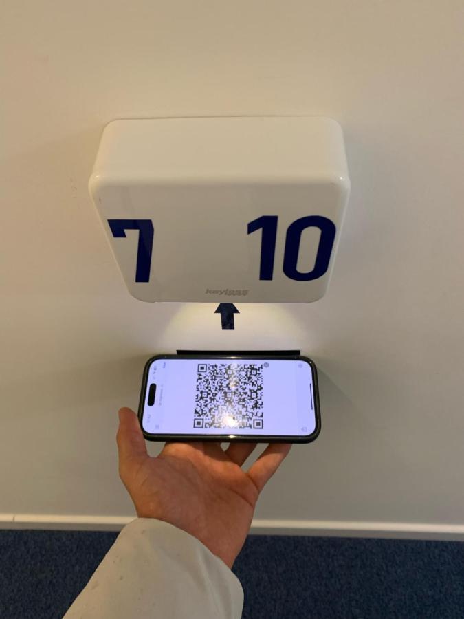 Hotel Smart Cruise チビタベッキア エクステリア 写真